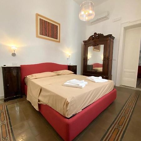 Al Teatro Bed & Breakfast Реджо ди Калабрия Екстериор снимка
