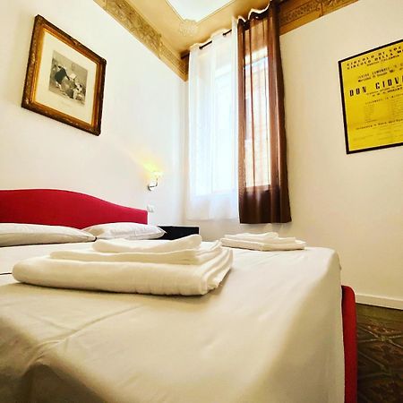 Al Teatro Bed & Breakfast Реджо ди Калабрия Екстериор снимка