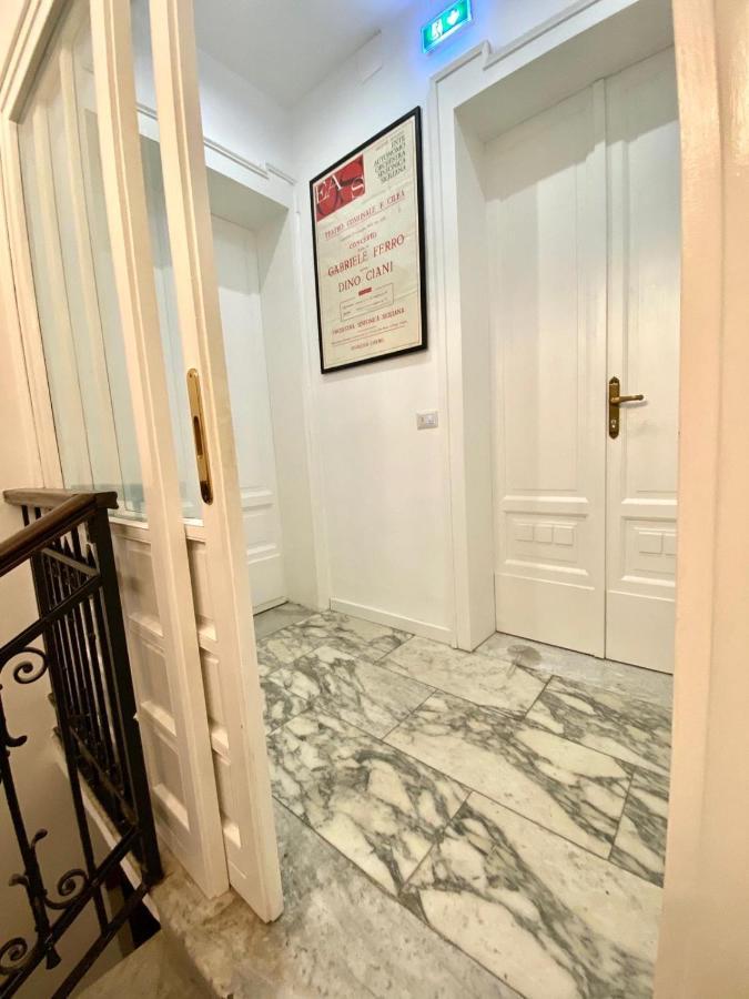 Al Teatro Bed & Breakfast Реджо ди Калабрия Екстериор снимка